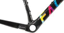 O2 V.A.M. Carbon Attaquer Rahmenkit -Rad Zentrum Geschaft 369397